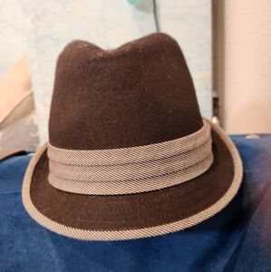 Goorin Bros Black Fedora With Greyish Band